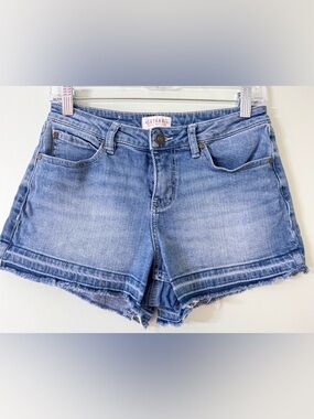 Shyanne Denim Cutoff Shorts Size 28 Western Boho Festival Y2K